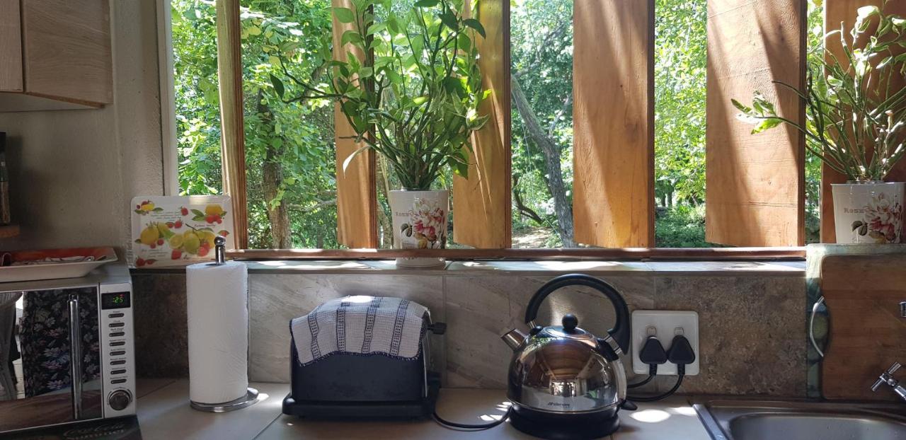 A Farm Stay - Casablanca'S Private Cottage,No Loadshedding! Hazyview Ngoại thất bức ảnh