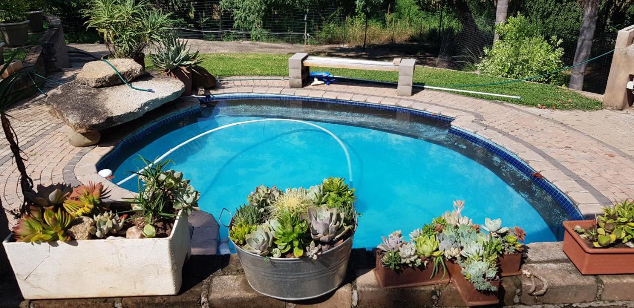 A Farm Stay - Casablanca'S Private Cottage,No Loadshedding! Hazyview Ngoại thất bức ảnh