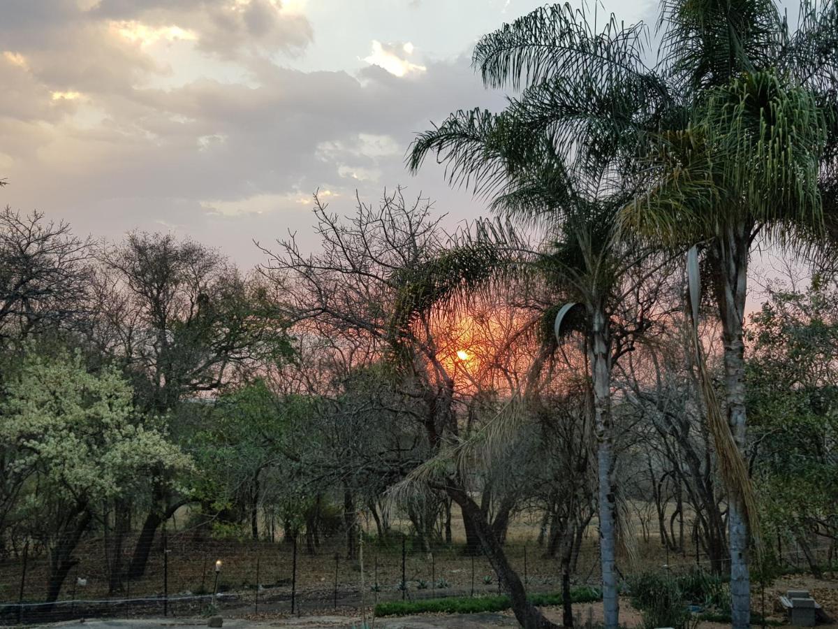 A Farm Stay - Casablanca'S Private Cottage,No Loadshedding! Hazyview Ngoại thất bức ảnh